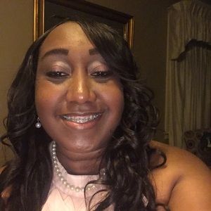 Meet your Posher, Leslie